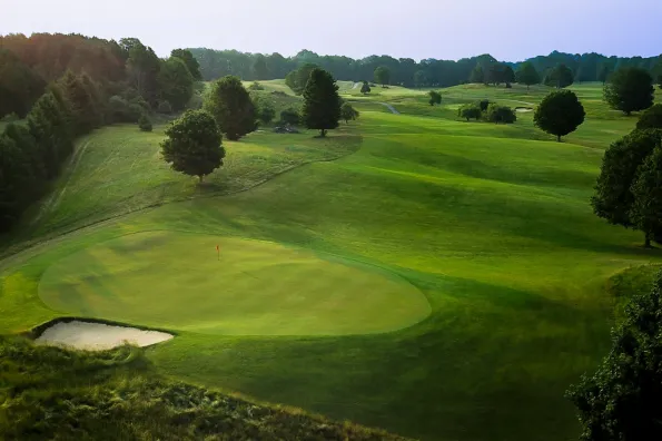 aerial image of wolf river golf course